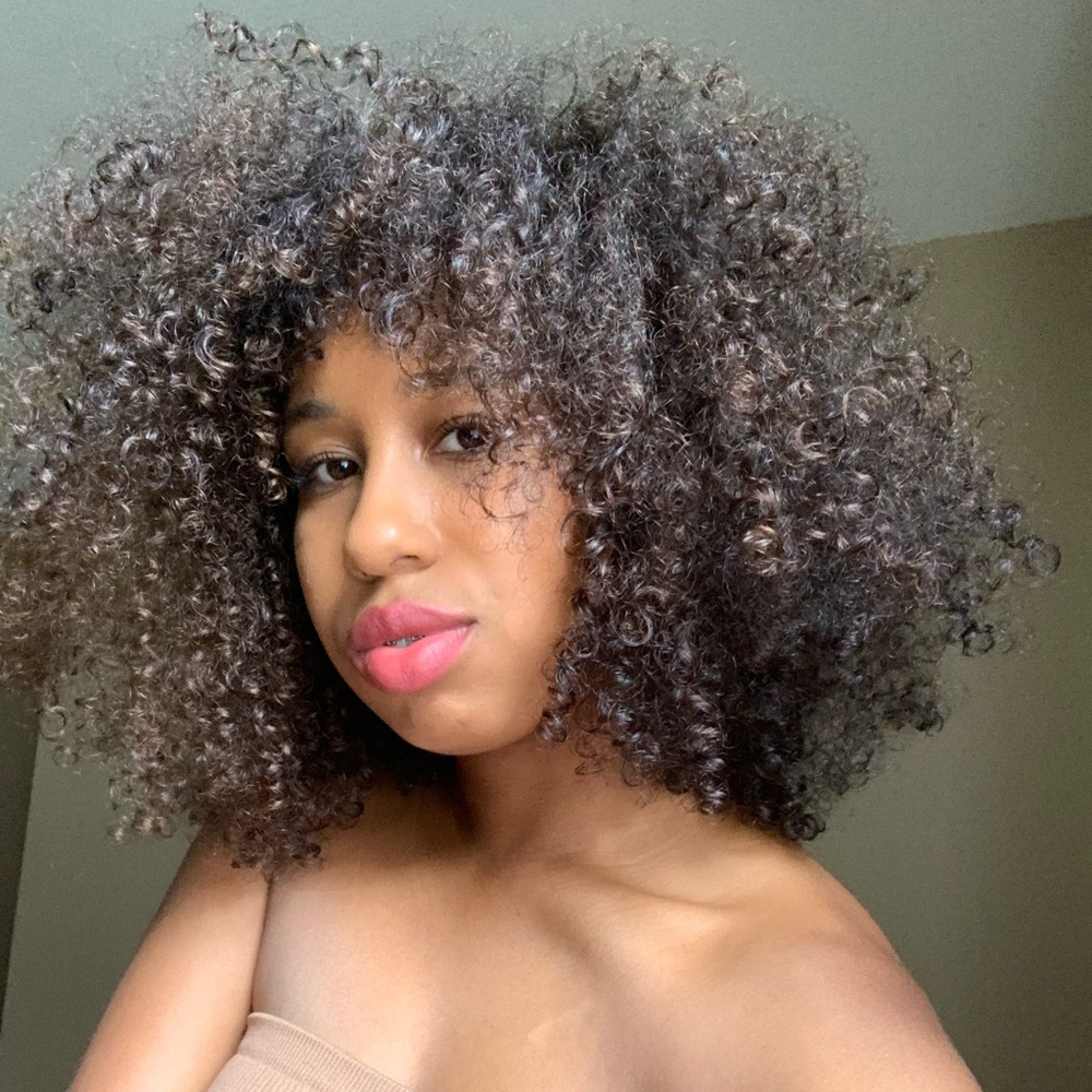 Meet your Posher, Reisha
